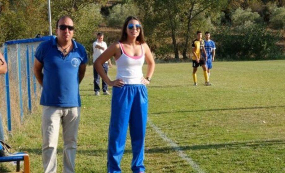 Μία... γυναικάρα στον πάγκο ανδρικής ποδοσφαιρικής ομάδας στις Σέρρες